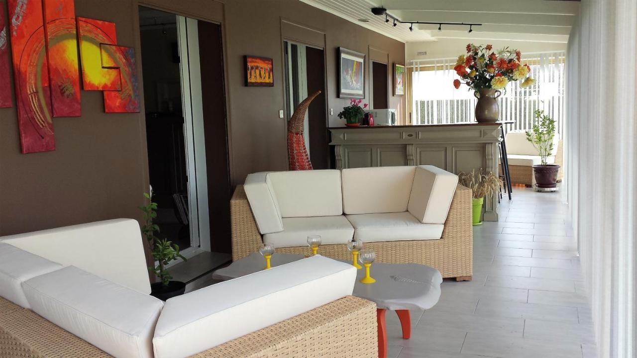 Chambre Privee Avec Salon, Garage Voiture, Velos, Motos Tourville-sur-Arques Luaran gambar