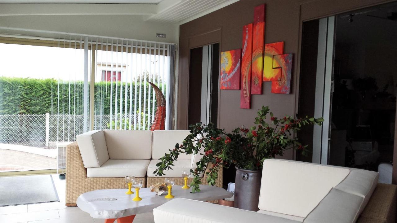 Chambre Privee Avec Salon, Garage Voiture, Velos, Motos Tourville-sur-Arques Luaran gambar