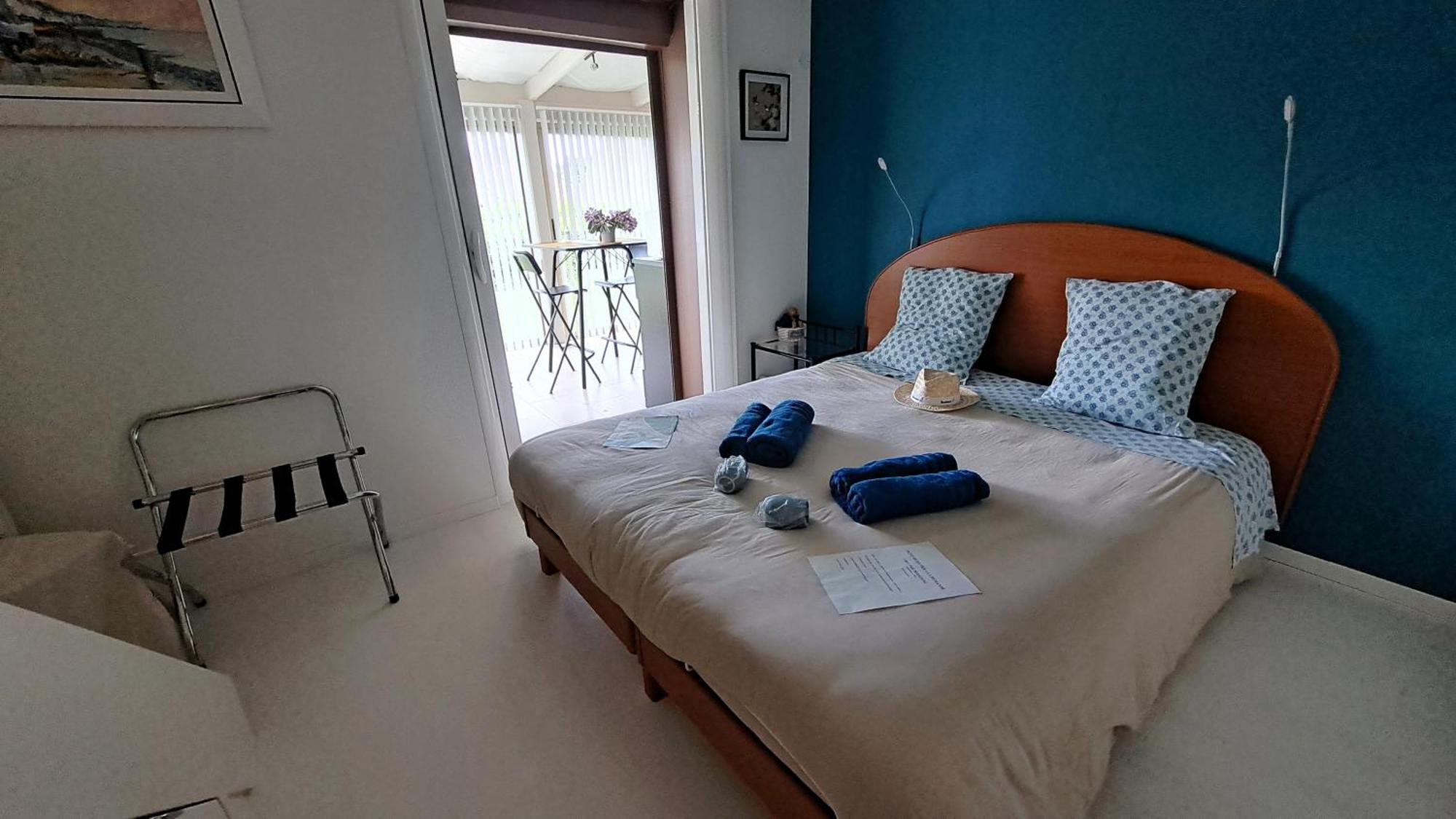 Chambre Privee Avec Salon, Garage Voiture, Velos, Motos Tourville-sur-Arques Luaran gambar